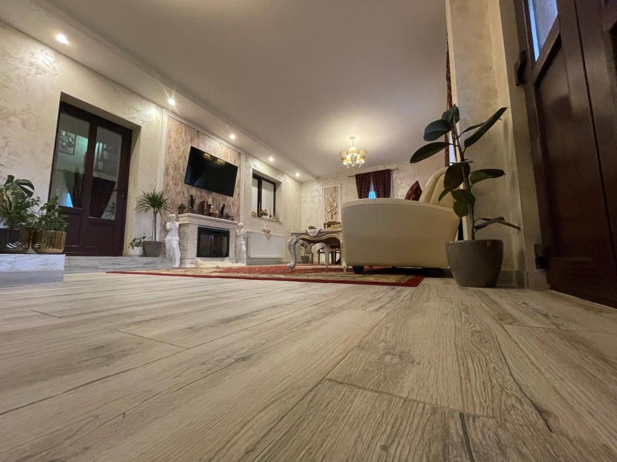 Penzion Casa Cu Pitici Vama  Exteriér fotografie